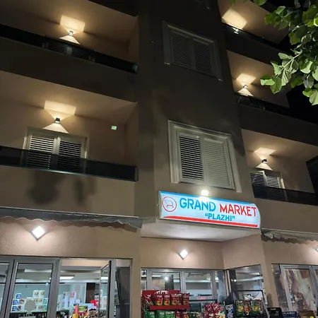 Отель Huqi Seaside Дуррес